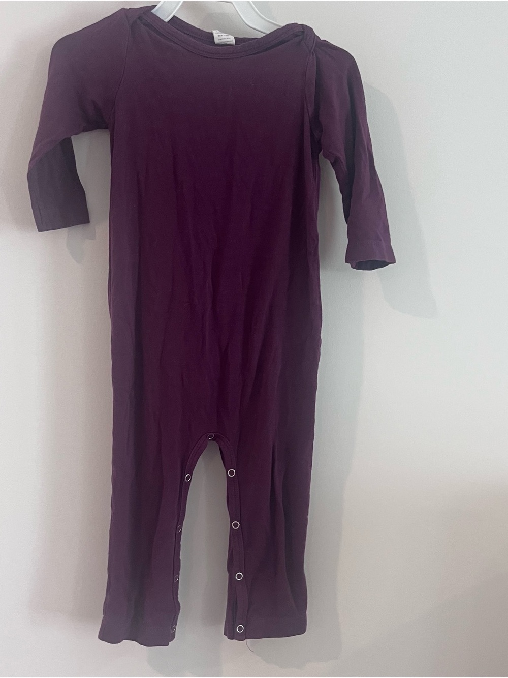 kate quinn Plum Long-Sleeve Snap-Front One-Piece 12-18m bamboo